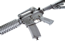 Picture of an assault rifle.