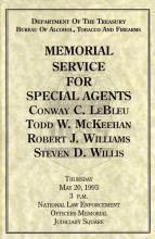 Portada del programa para el servicio conmemorativo de agentes especiales asesinados en Waco (1 de 4)